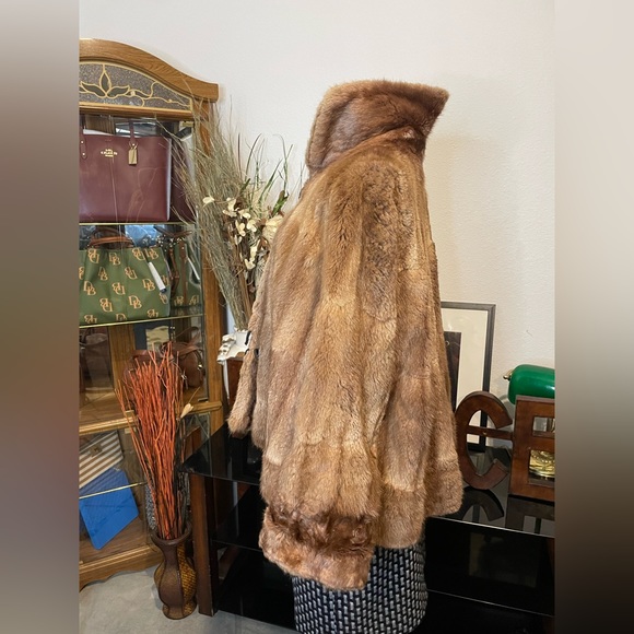 GUC Vintage Swears and Wells M Fur - Picture 6 of 8